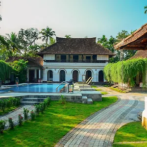 https://tharavadu-heritage-home.kerala-hotels.net